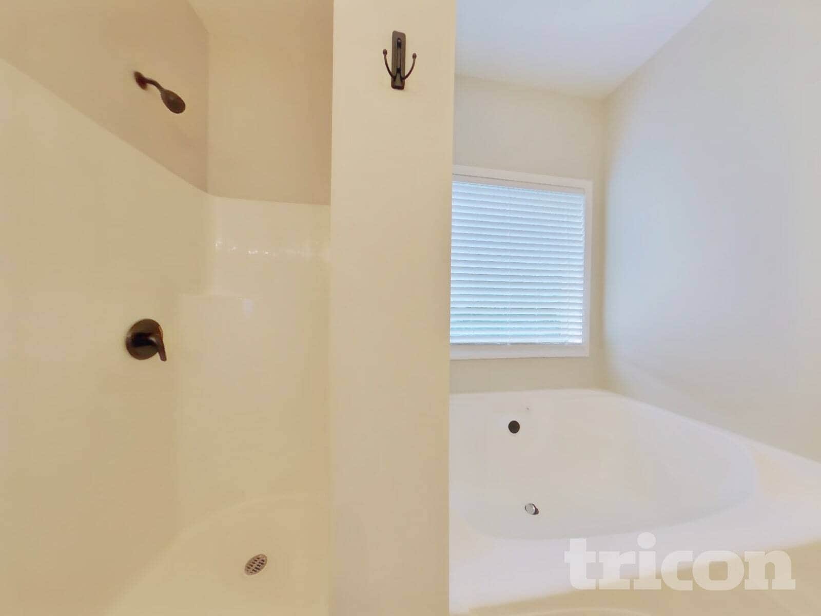 Building Photo - 124 Kings Crossing Ct
