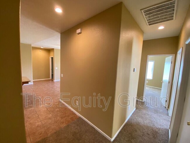 Building Photo - 2672 Tamas Ct