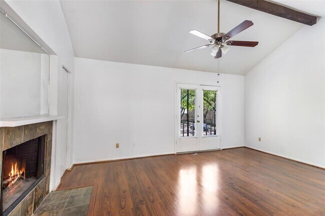 Building Photo - 5869 Sampley Way