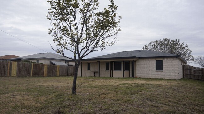 Building Photo - 4304 Sand Dollar Dr
