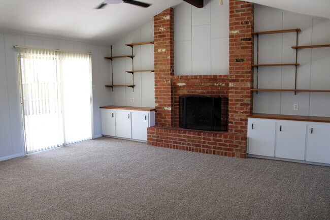 Building Photo - "Charming, Bedford home with Dual Living Spaces, Bonus Room, and a Spacious Backyard!"