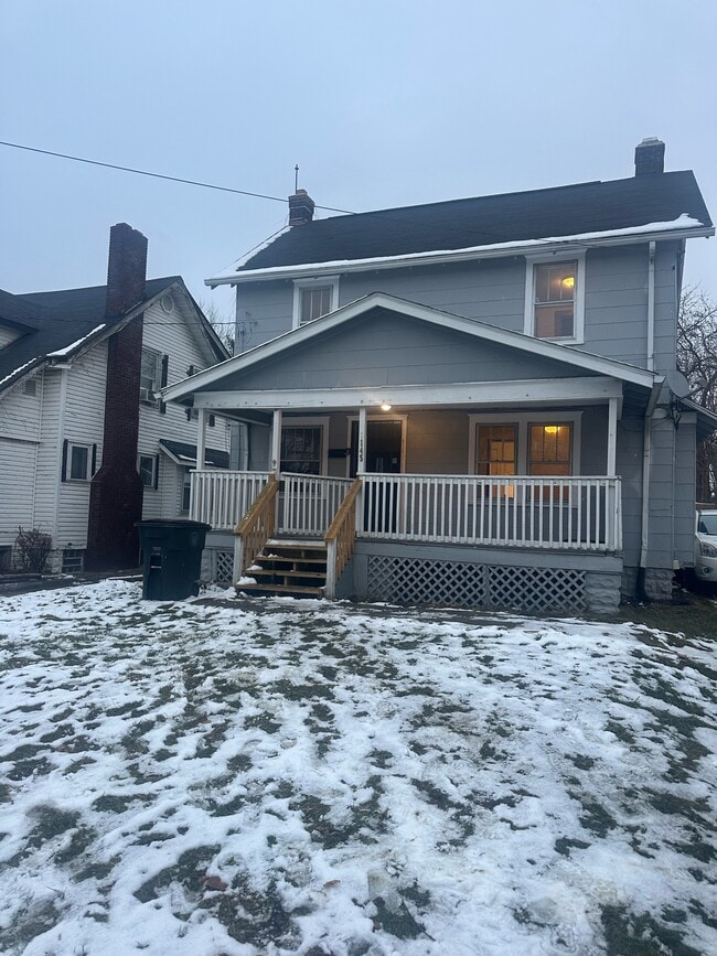 Primary Photo - 1145 Brown St