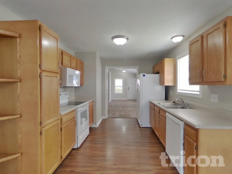 Building Photo - 5103 Sandy Forge Dr