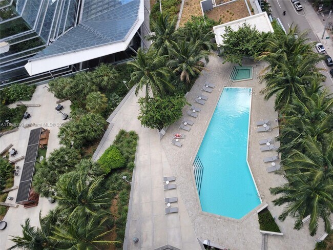 Building Photo - 88 SW 7th St