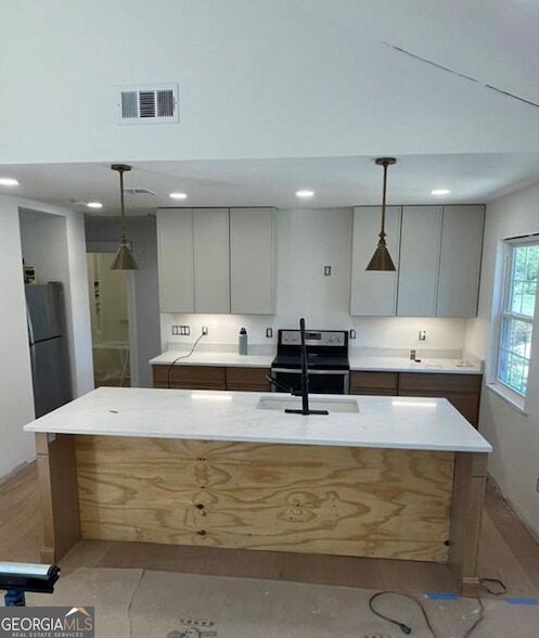 Building Photo - 63 Navigator Ln