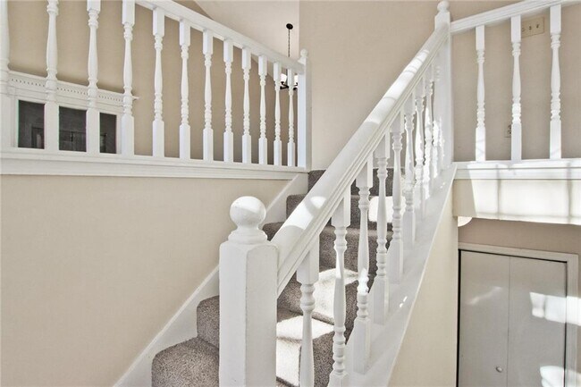 Building Photo - 3657 River Ridge Ct