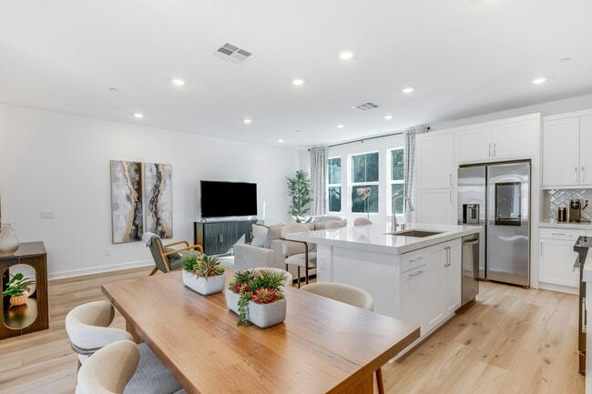 Building Photo - 414 Caliper Wy