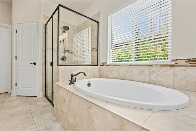 Building Photo - 110 Oak Glen Cove