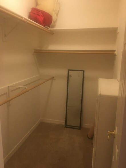 Building Photo - 20 Northridge Cir