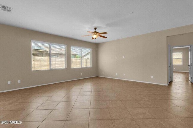 Building Photo - 5542 W Kowalsky Ln