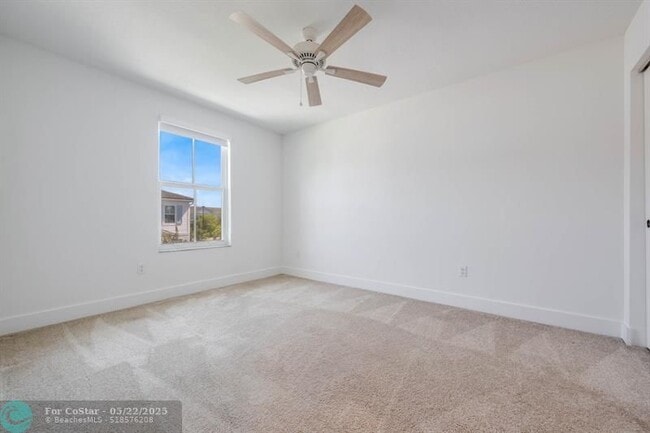 Building Photo - 210 Preserve Trl S