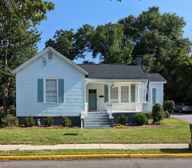 Building Photo - 2473 McDowell St