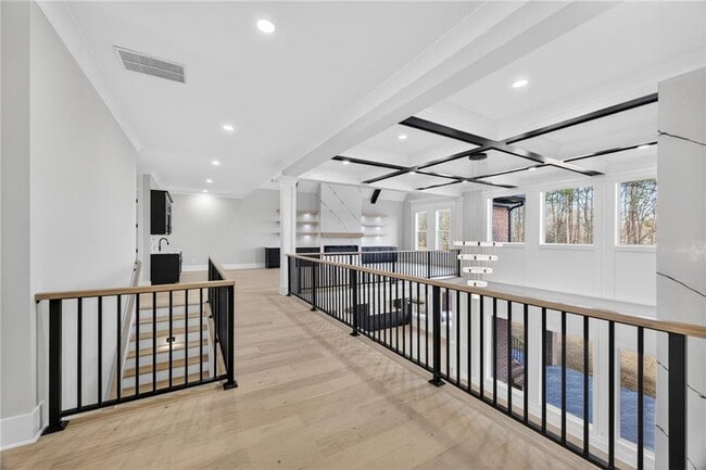 Building Photo - 405 Thunder Rd