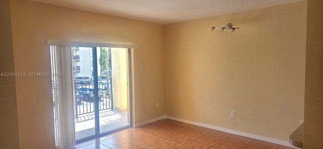 Building Photo - 9300 Fontainebleau Blvd