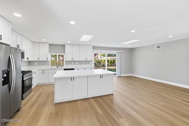 Building Photo - 1069 Donner Ave