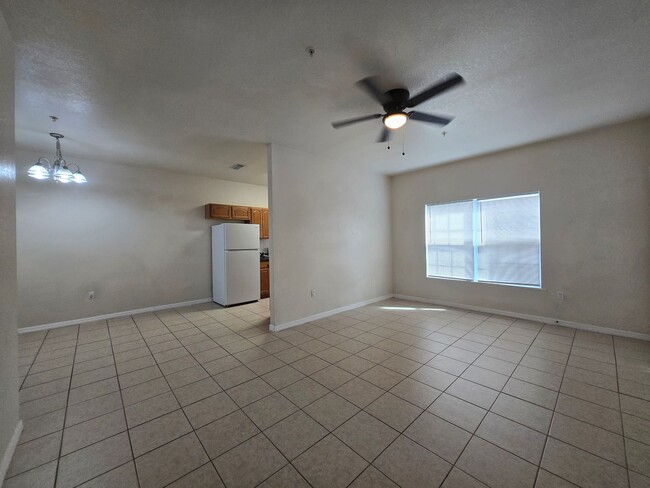 Building Photo - 2/2 ( Eagle Trace) Charming, updated townh...