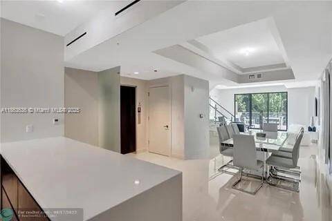 Building Photo - 3030 N Ocean Blvd