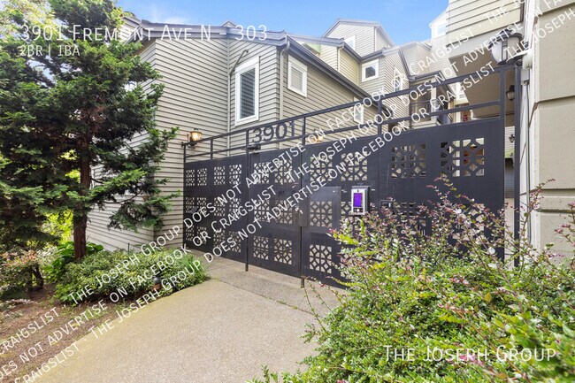 Primary Photo - 3901 Fremont Ave N