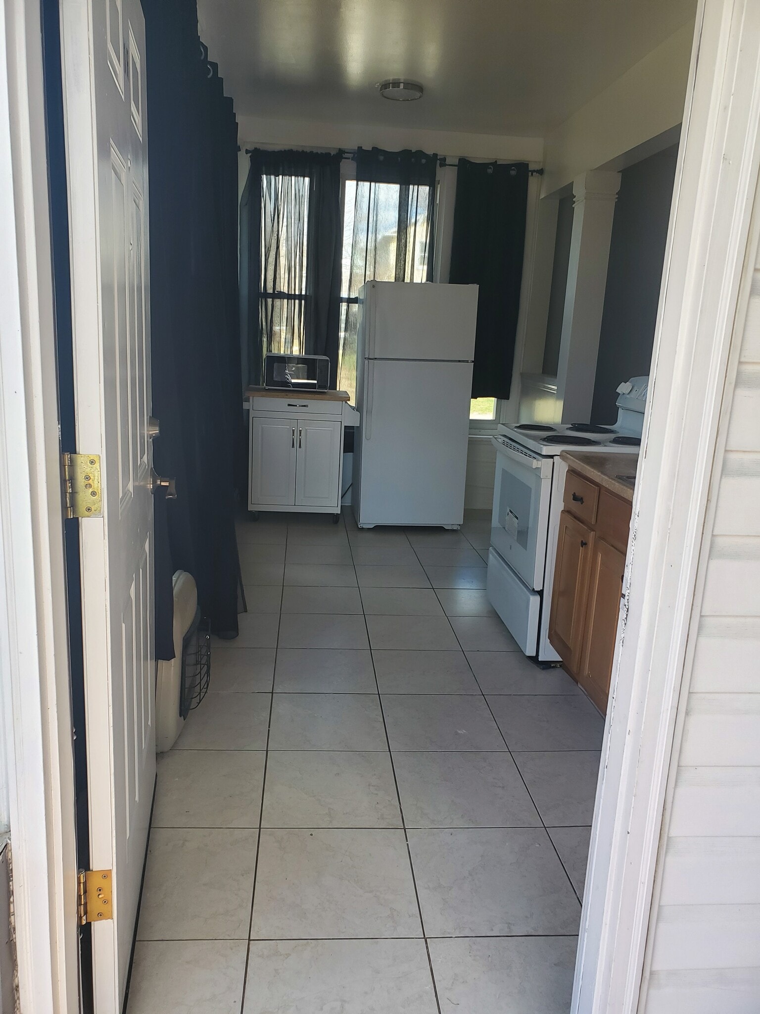 Building Photo - 5513 Edna Ave