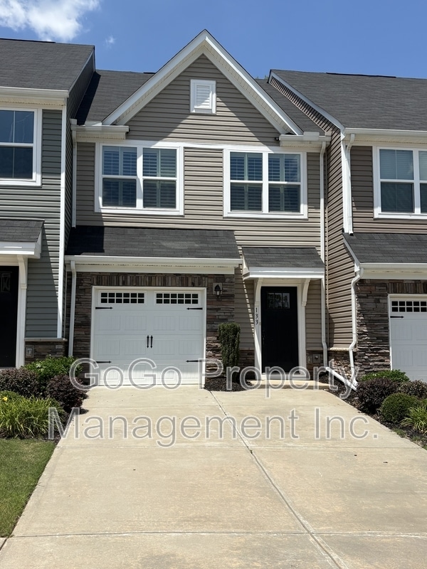 Building Photo - 133 Marthawood Ln
