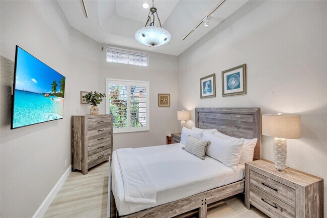 Building Photo - 1643 Seabreeze Blvd