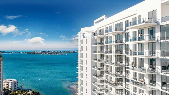 Primary Photo - 301 Quay Commons