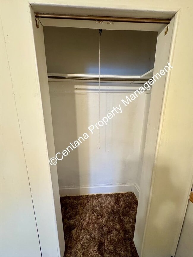 Building Photo - 2 Bedroom 1 bath in heart Butte