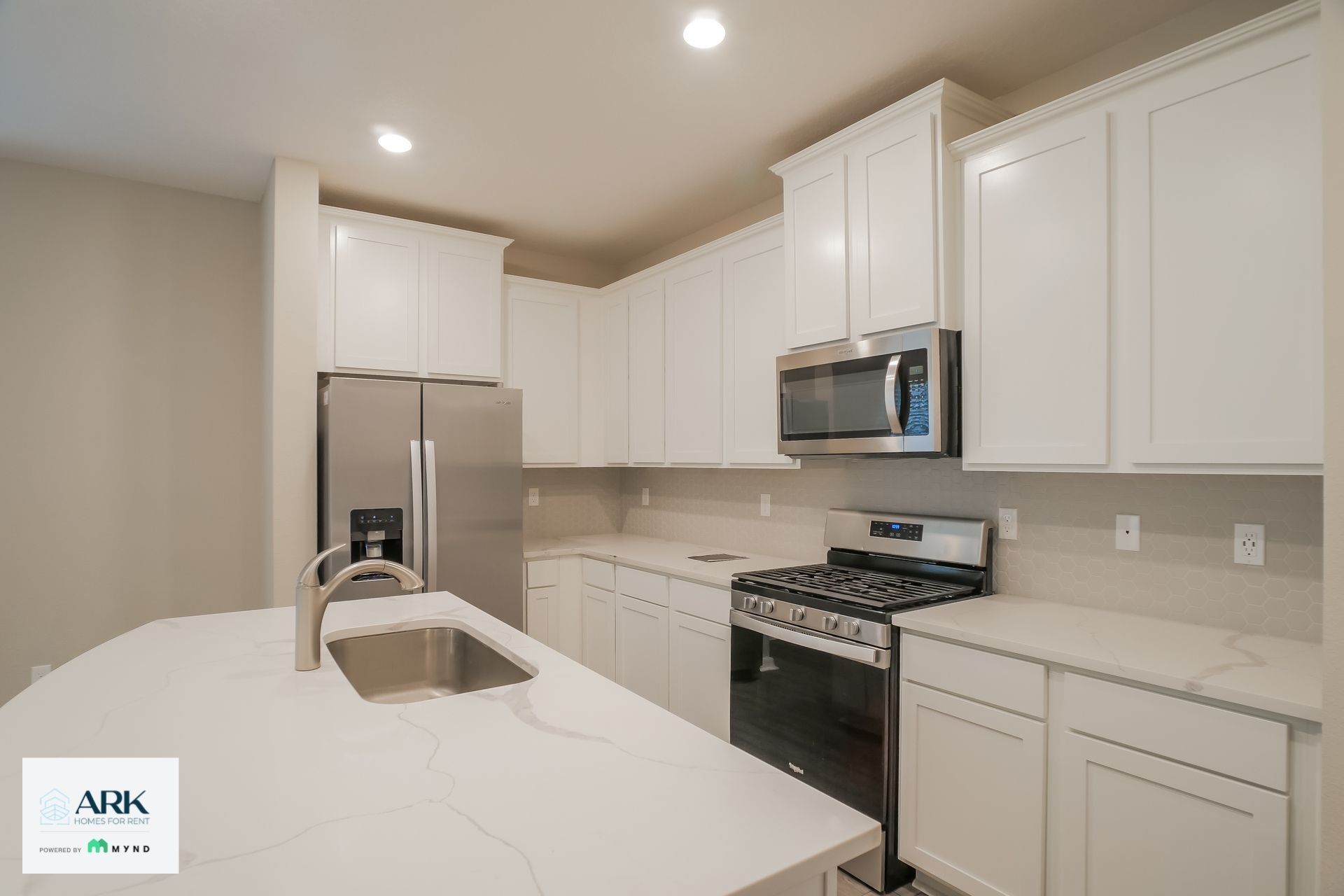 Building Photo - 353 Fellbrook Dr