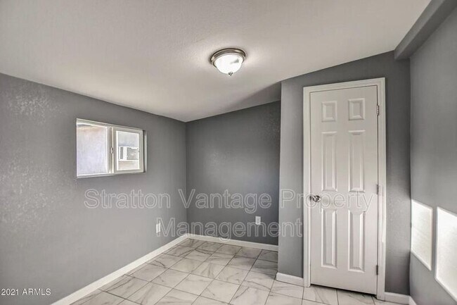 Building Photo - 15620 N Greasewood St