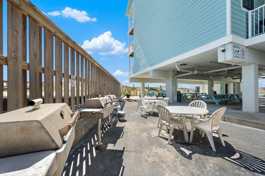 Building Photo - 23092 Perdido Beach Blvd