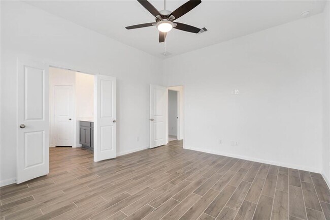 Building Photo - 6611 Canary Knl Ct