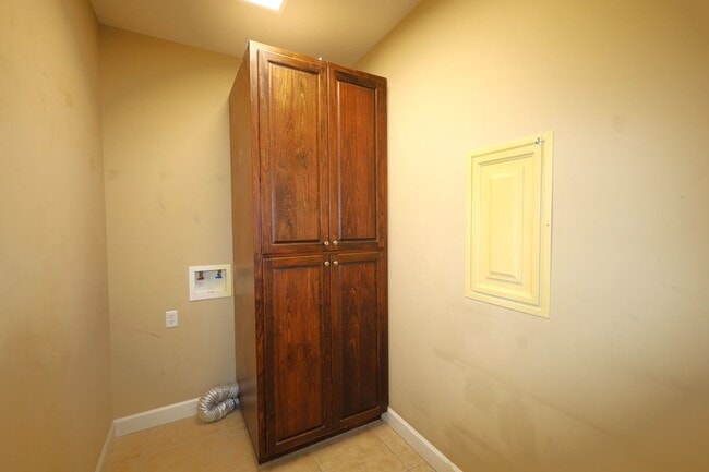Building Photo - 4620 Oxbottom Dr