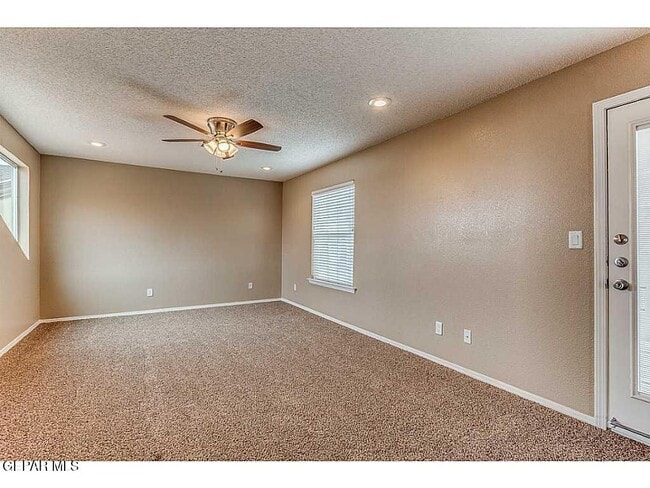 Building Photo - 12473 Tierra Limon Dr