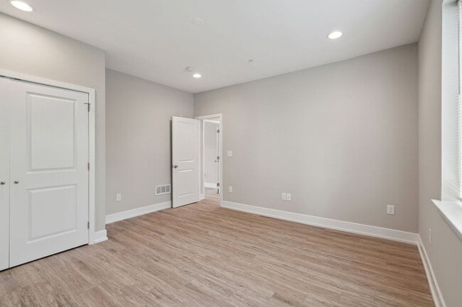 Building Photo - 2612 Annin St