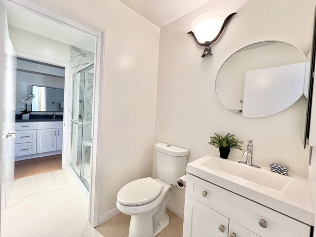 Building Photo - 6966 Park Mesa Way