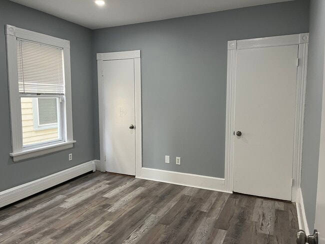 Building Photo - 2449 North Ave