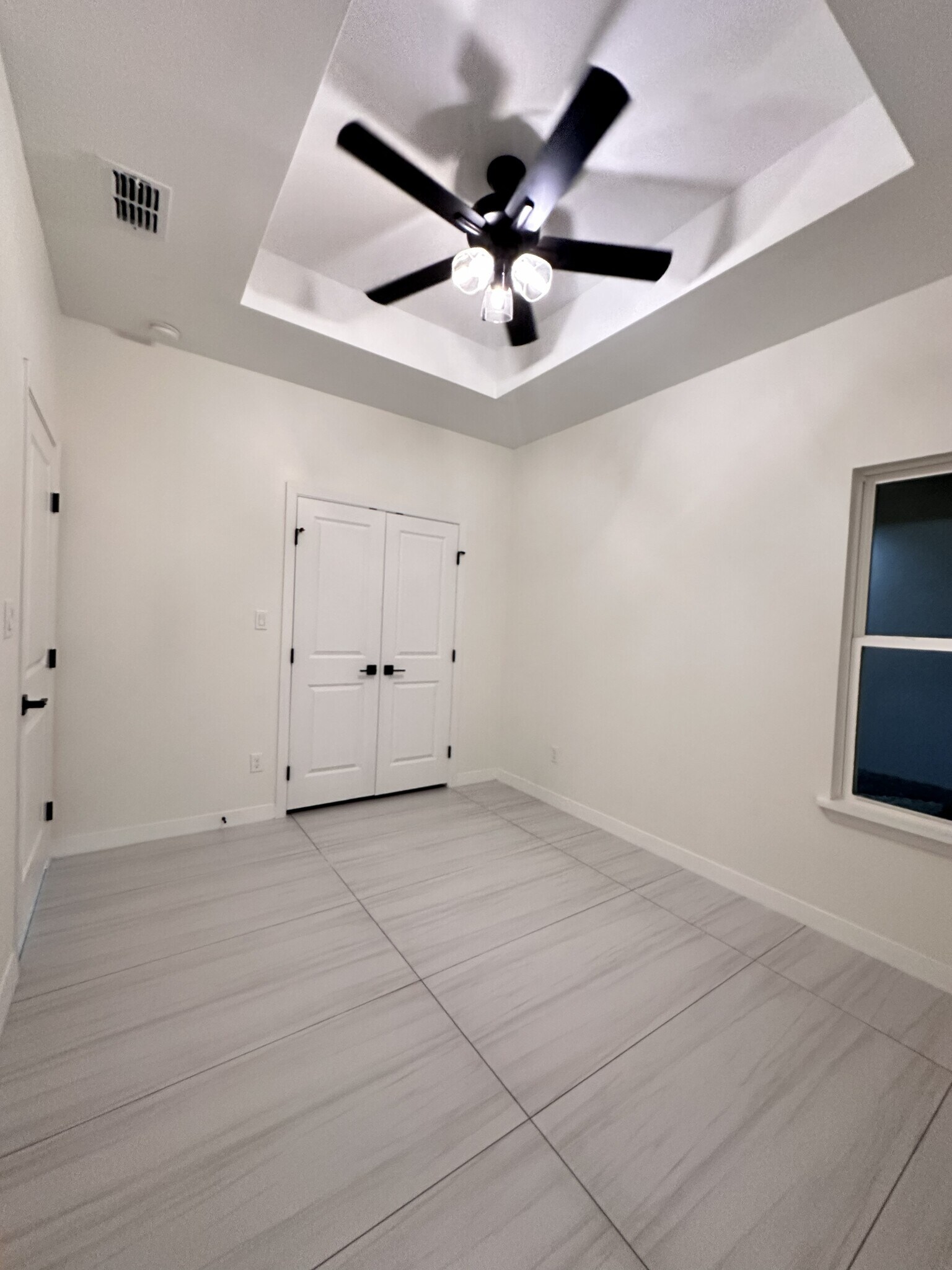 Building Photo - 11313 N 25th St