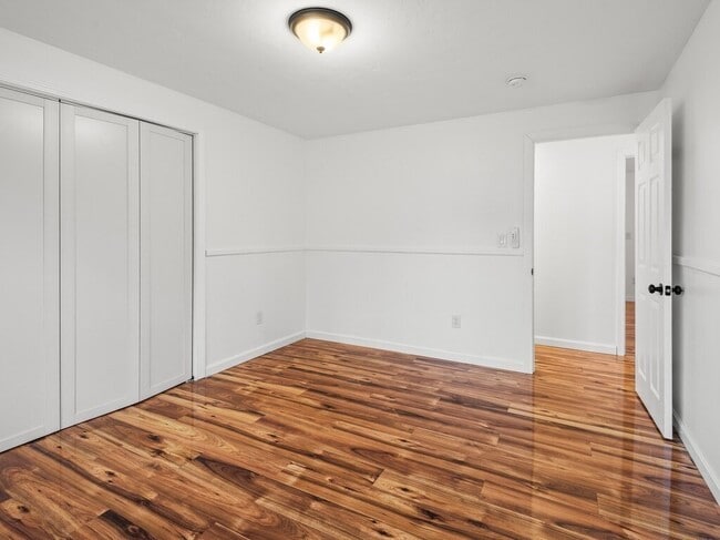 Building Photo - 38 Hilda St