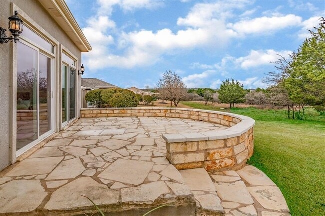 Building Photo - 112 Bee Creek Ct