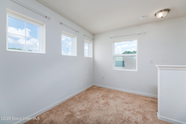 Building Photo - 632 Stonebriar Dr