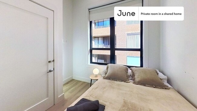 Building Photo - 2147 P St NW