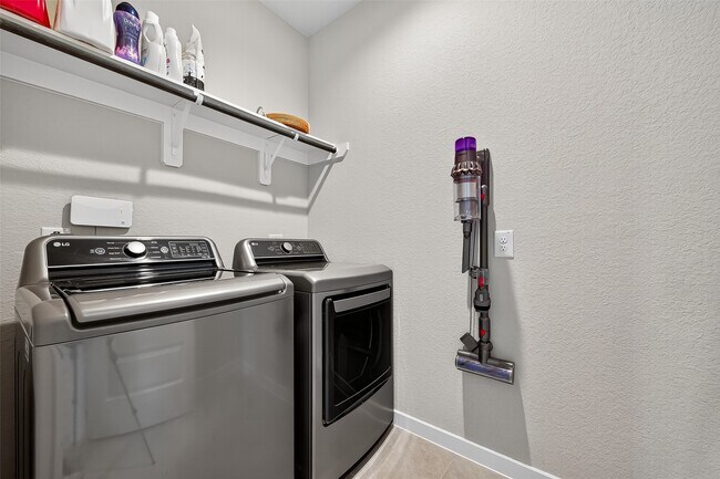 Building Photo - 29418 Sydney Stone Ln