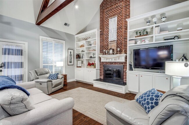 Building Photo - 16107 Wimbledon Forest Dr