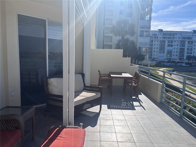 Building Photo - 7984 Sailboat Key Blvd S