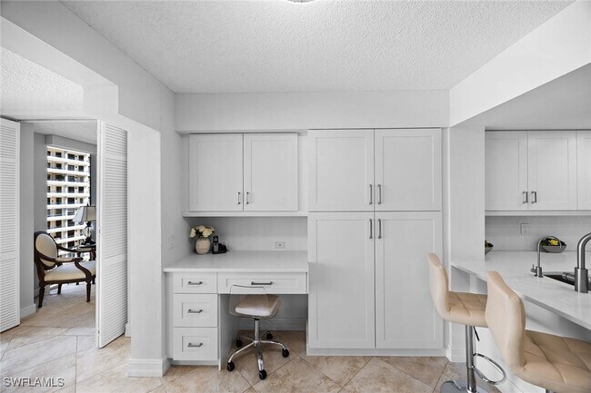 Building Photo - 4401 Gulf Shore Blvd N