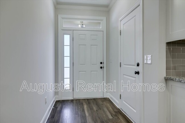 Building Photo - 504 Vinings Dr