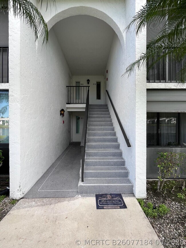 Building Photo - 1002 Green Pine Blvd
