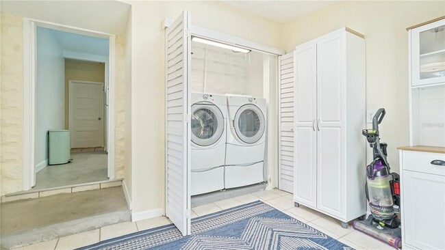 Building Photo - 2506 Formosa Ave