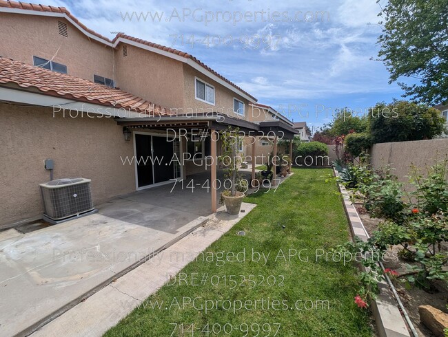 Building Photo - 1745 N Pheasant St