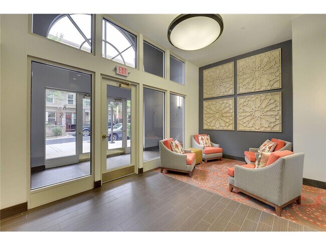 Building Photo - 660 N 2nd St